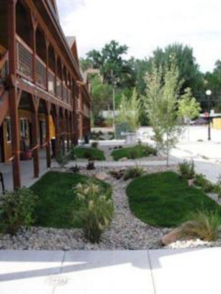 Centennial Suites & Extended Stay Rifle Exterior foto