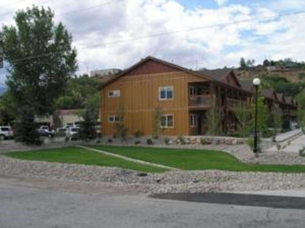 Centennial Suites & Extended Stay Rifle Exterior foto