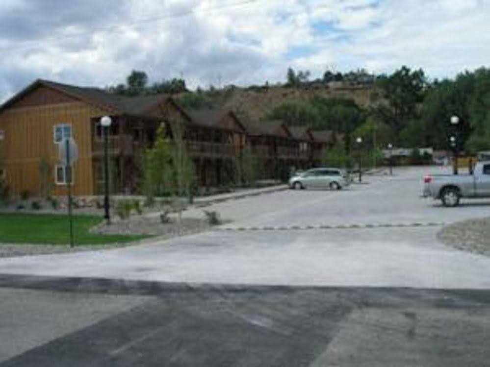 Centennial Suites & Extended Stay Rifle Exterior foto